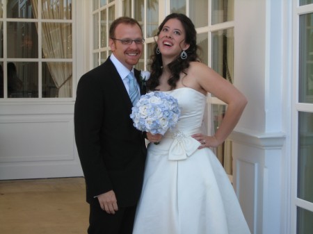 Carly and Jed, laughing at obligatory poses.